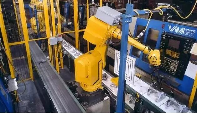 未来铝合金压铸厂将用到哪些机器人